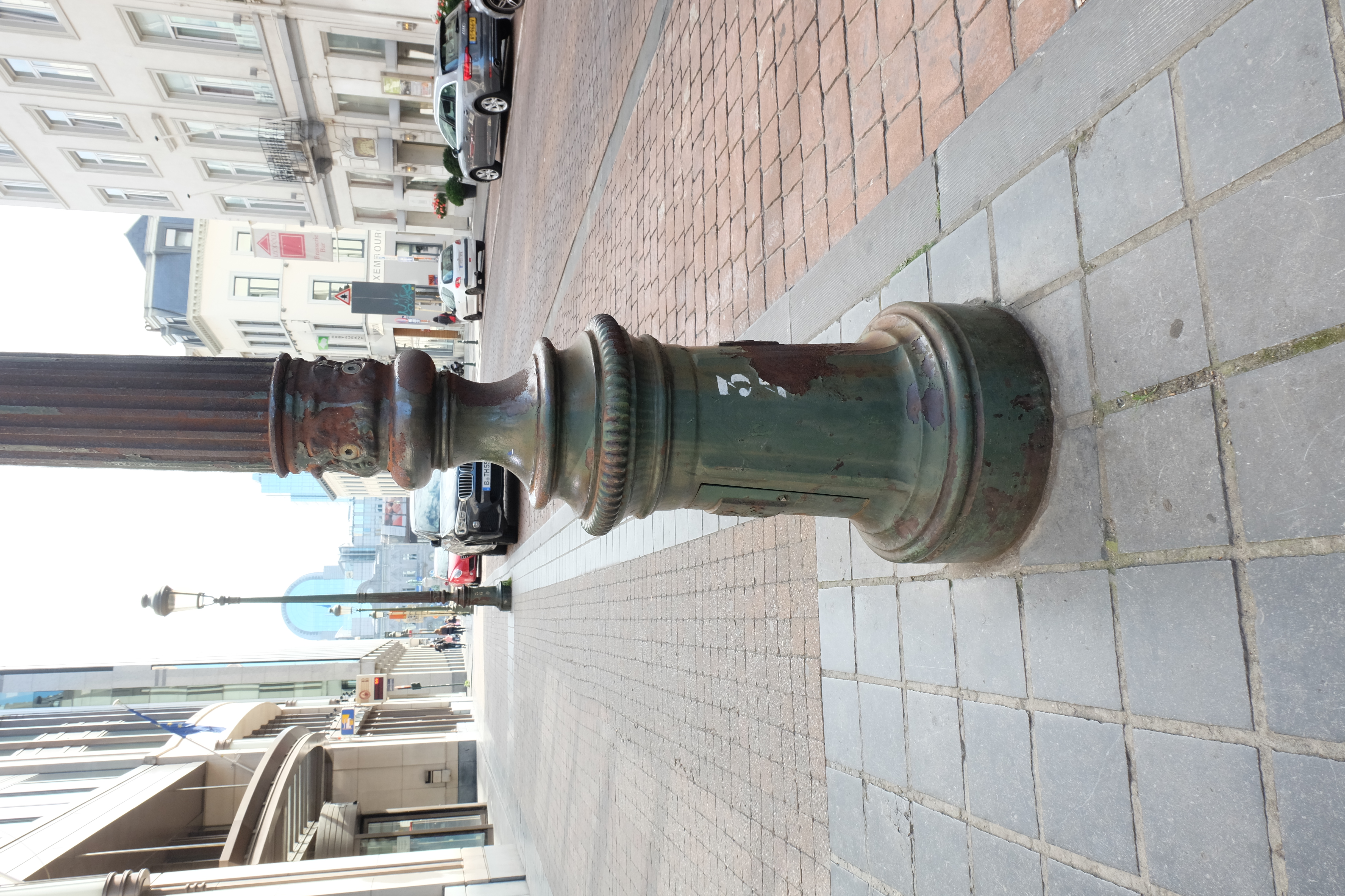 Street lamp post preview image 2
